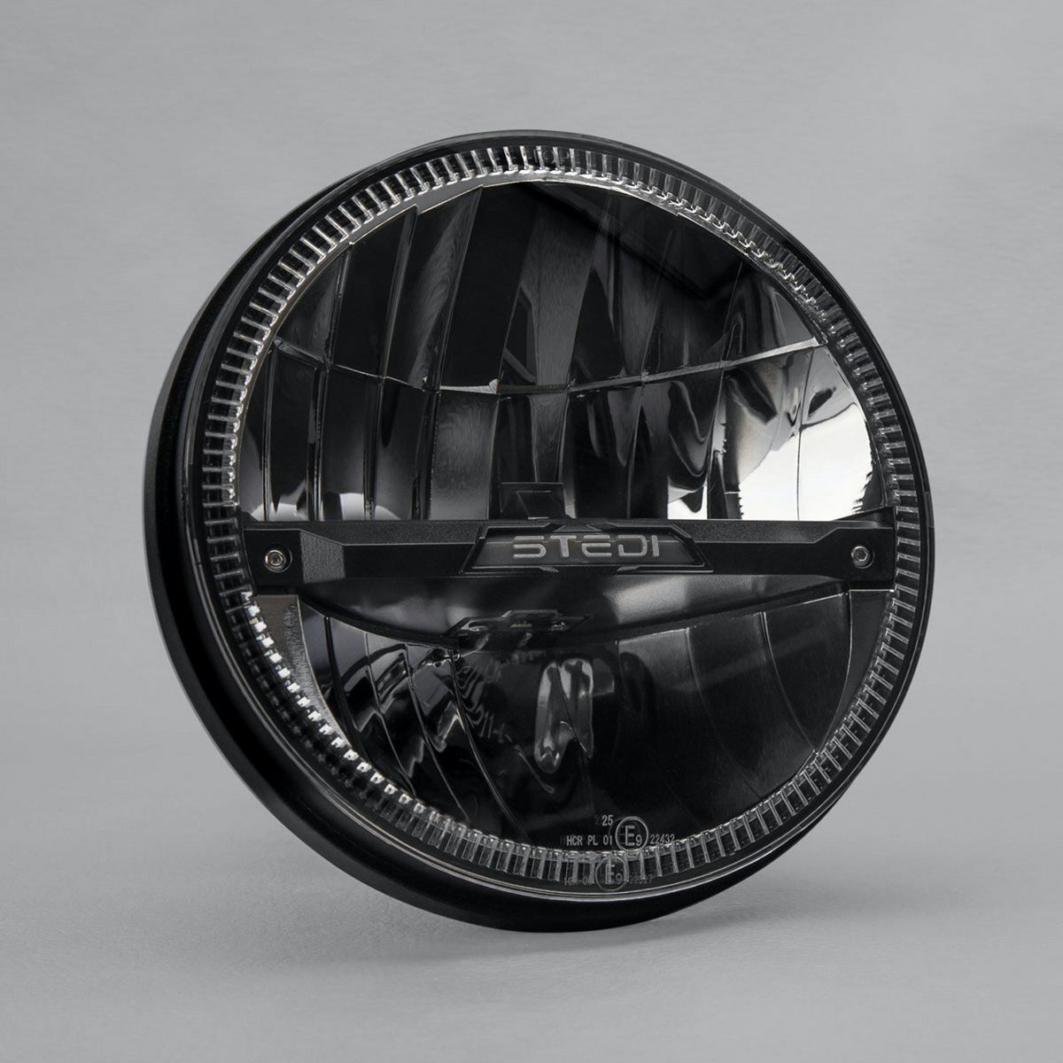 STEDI — Stedi 7 Inch Headlight Homage LED 2400 Lumens 5700K Suits Positively Switched Vehicles — part number LEDHOMAGE7INCHV2